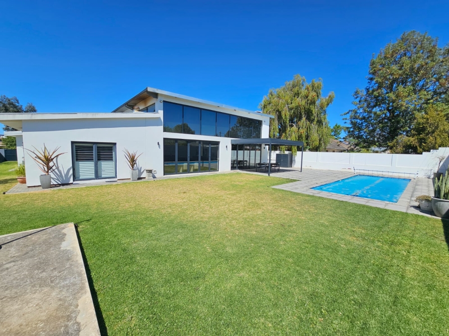 5 Bedroom Property for Sale in Riversdale Western Cape